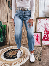 Load image into Gallery viewer, Braylon Barrel Jean
