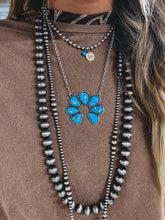 Load image into Gallery viewer, Florrie Necklace (Turquoise)
