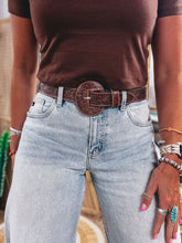 Load image into Gallery viewer, Korbin Barrel Jean (Light)
