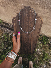 Load image into Gallery viewer, Palmer Pink Conch Necklace
