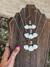 Load image into Gallery viewer, Teardrop Shell Necklace
