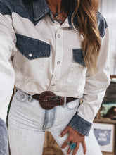 Load image into Gallery viewer, Wyatt Button Up
