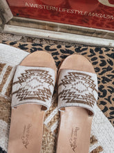 Load image into Gallery viewer, Mesa Sandals
