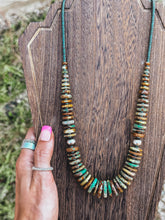 Load image into Gallery viewer, Green Valley Necklace
