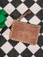 Load image into Gallery viewer, Boot Stitch Cardholder (Tan)
