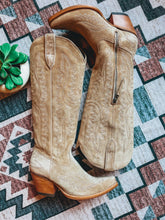 Load image into Gallery viewer, Ariat Casanova Western Boot (Truly Taupe)
