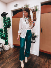 Load image into Gallery viewer, Steppin’ Out Sequin Pants
