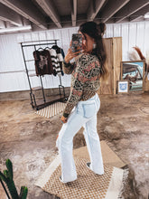 Load image into Gallery viewer, Arvada Sweater
