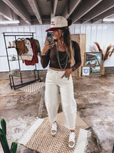 Load image into Gallery viewer, Dodson Barrel Jean
