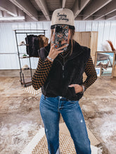 Load image into Gallery viewer, Teddy Vest (Black)
