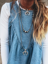 Load image into Gallery viewer, El Paso Pendant
