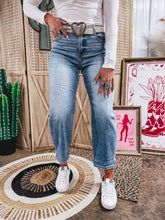 Load image into Gallery viewer, Braylon Barrel Jean
