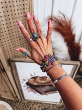 Load image into Gallery viewer, Florrie Bracelet (Pink)
