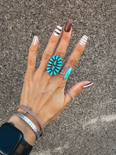 Load image into Gallery viewer, Veja Adjustable Ring
