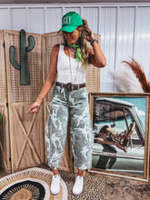 Load image into Gallery viewer, Shandy Tank (White)
