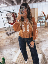 Load image into Gallery viewer, Glendive Top
