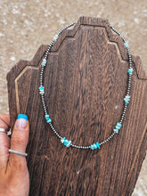 Load image into Gallery viewer, Damaris Necklace
