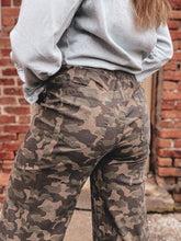 Load image into Gallery viewer, Renegade Camo Pants
