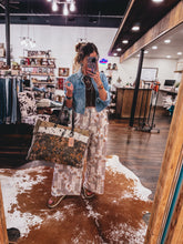 Load image into Gallery viewer, County Line Weekender Bag
