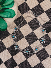 Load image into Gallery viewer, Flower Necklace (Truquoise)
