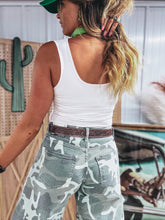 Load image into Gallery viewer, Shandy Tank (White)
