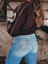 Load image into Gallery viewer, Ariat Dakota Sweatshirt
