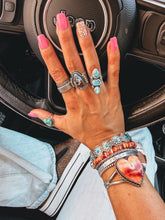Load image into Gallery viewer, Bloom Bracelet
