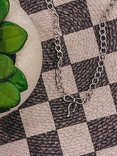 Load image into Gallery viewer, Bow Chain Necklace
