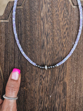 Load image into Gallery viewer, Purple Shell Necklace
