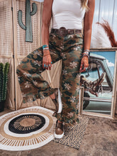 Load image into Gallery viewer, Backwoods Flower Pants
