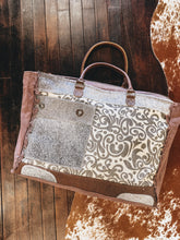 Load image into Gallery viewer, Eliza Weekender Bag
