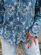 Load image into Gallery viewer, Moxie Button Up
