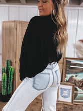 Load image into Gallery viewer, Tatum Top (Black)
