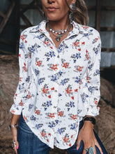 Load image into Gallery viewer, Ariat Homestyle Shirt (Horseshoe)
