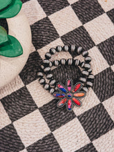 Load image into Gallery viewer, Florrie Bracelet (Pink)
