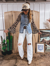 Load image into Gallery viewer, Spot On Top
