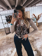 Load image into Gallery viewer, Alamosa Vest
