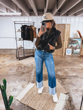 Load image into Gallery viewer, Teddy Vest (Black)

