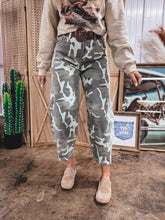 Load image into Gallery viewer, Buckshot Barrel Jean
