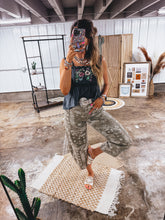 Load image into Gallery viewer, Lottie Tank
