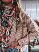 Load image into Gallery viewer, Tatum Top (Taupe/White)
