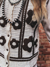 Load image into Gallery viewer, Fable Vest
