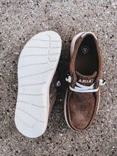 Load image into Gallery viewer, Ariat Hilo (Distressed Leopard)

