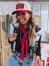 Load image into Gallery viewer, Patton Paisley Vest (Black)
