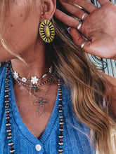 Load image into Gallery viewer, Rope Bow Necklace
