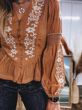 Load image into Gallery viewer, Glendive Top
