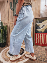 Load image into Gallery viewer, Kianna Barrel Pants
