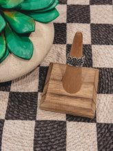 Load image into Gallery viewer, Peace Cuff Ring
