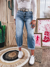 Load image into Gallery viewer, Braylon Barrel Jean
