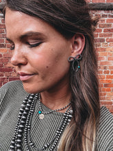 Load image into Gallery viewer, Rope Bow Earrings
